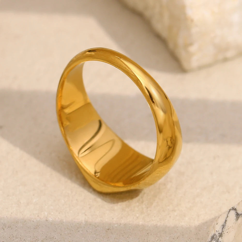 Bague Minimaliste Plaqué Or 18K